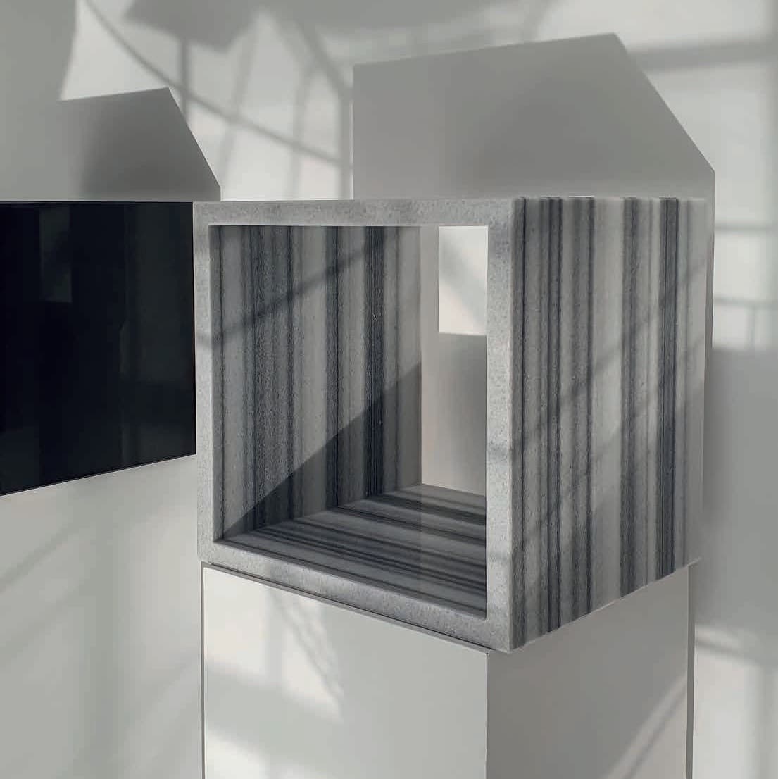 BLACK CUBE & STRIPED CUBE